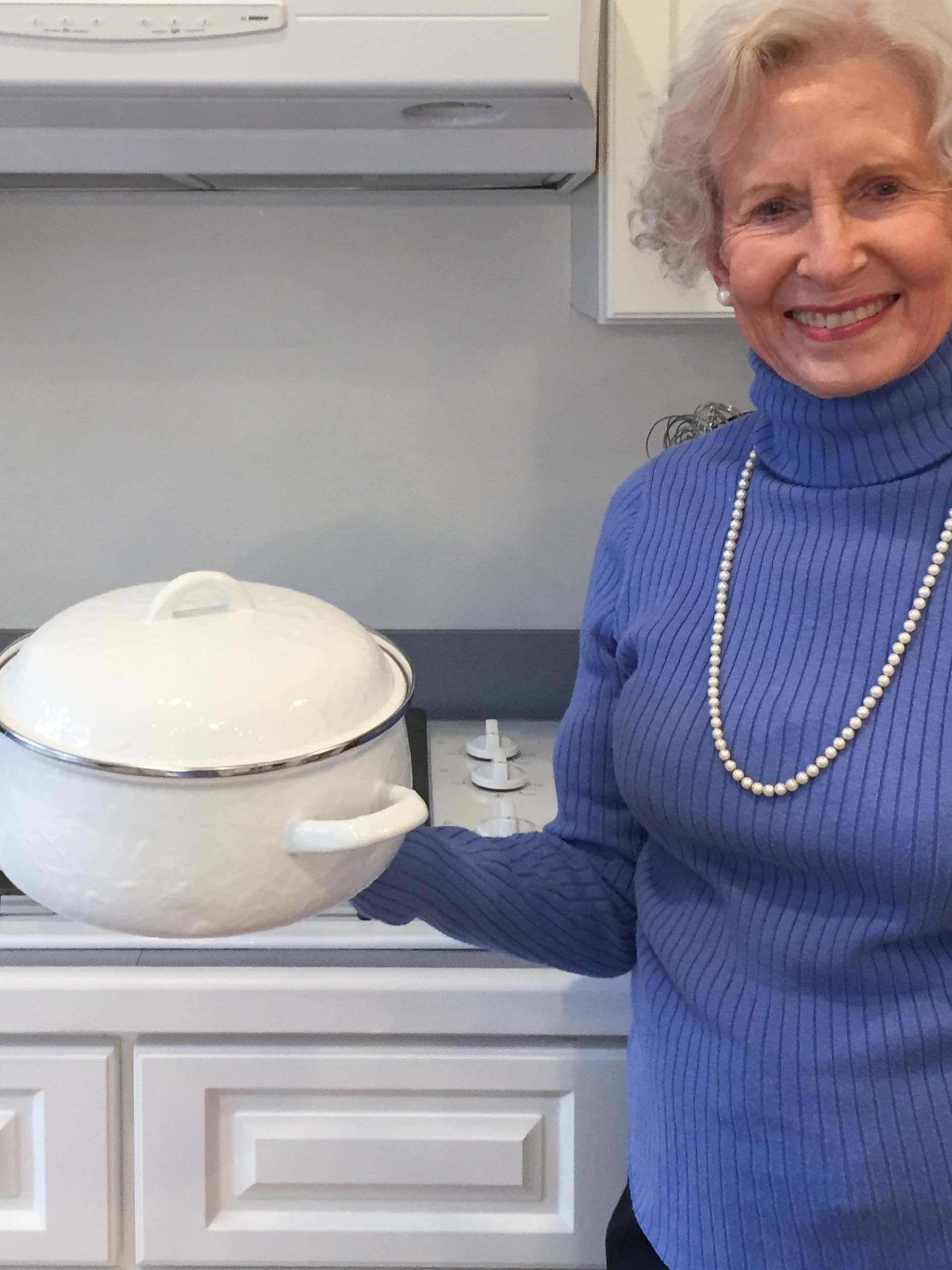 Golden Rabbit Enamelware - 4qt Dutch Oven