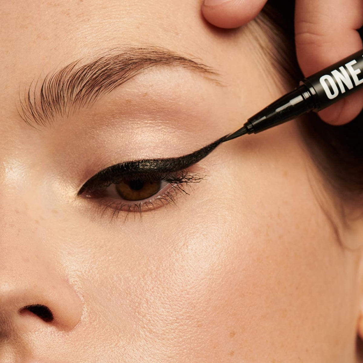 Inglot One Move Liquid Eyeliner Black 0.55 ml